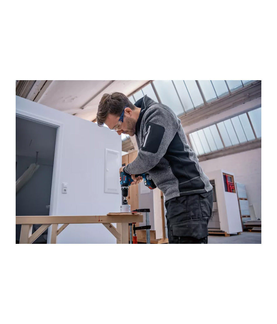 Trepant percutor 18 V amb 2 bateries de 4 Ah + carregador + maletí Bosch GSB 18V-90 C