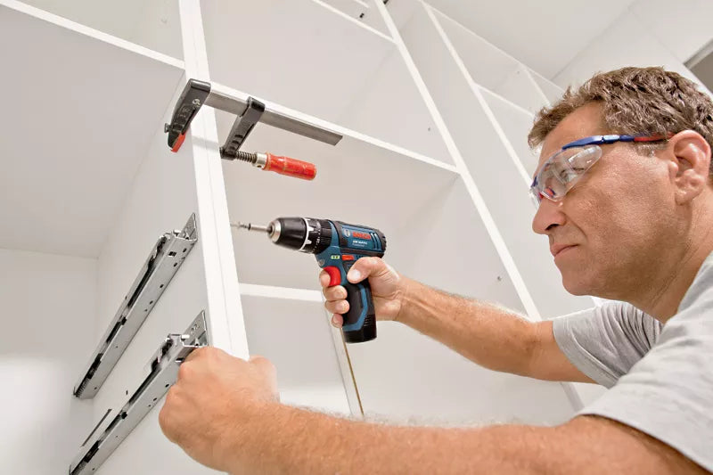 Trepant GSB 12V-15 + bateria de 2Ah + joc de 25 puntes + carregador Bosch