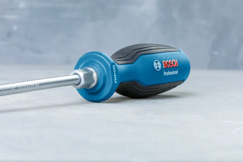 Set d’atrellador GSR 12V-15 i eines manuals Pro Bosch