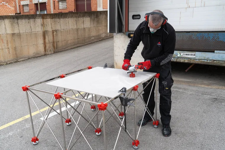Taula de treball retràctil de 120x120 cm Rubi